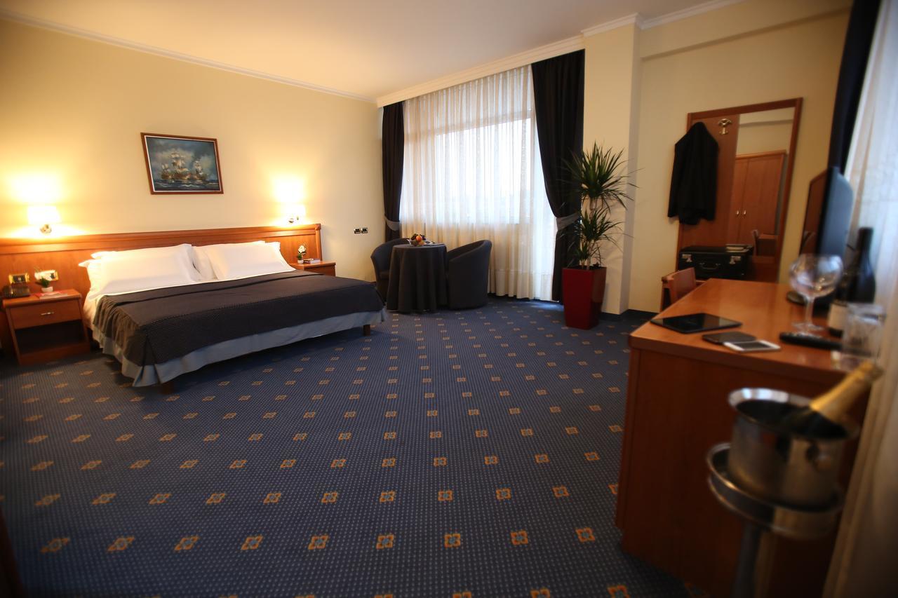 Hotel Continental Vore ภายนอก รูปภาพ