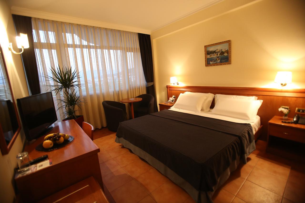 Hotel Continental Vore ภายนอก รูปภาพ